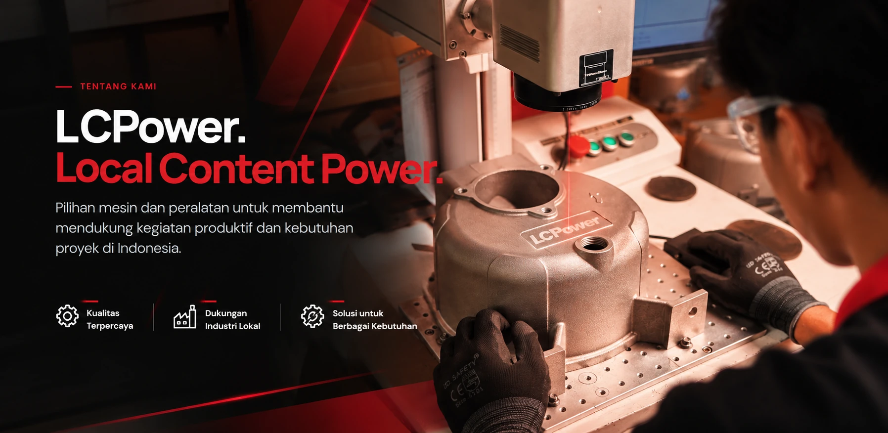 Proses grafir logo LCPower pada komponen logam, dengan deretan mesin LCPower pada area produksi.